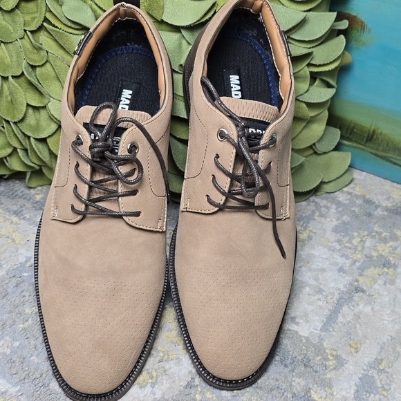 Madden Men\'s Heptor Taupe Faux Suede Dress Shoes Size 8